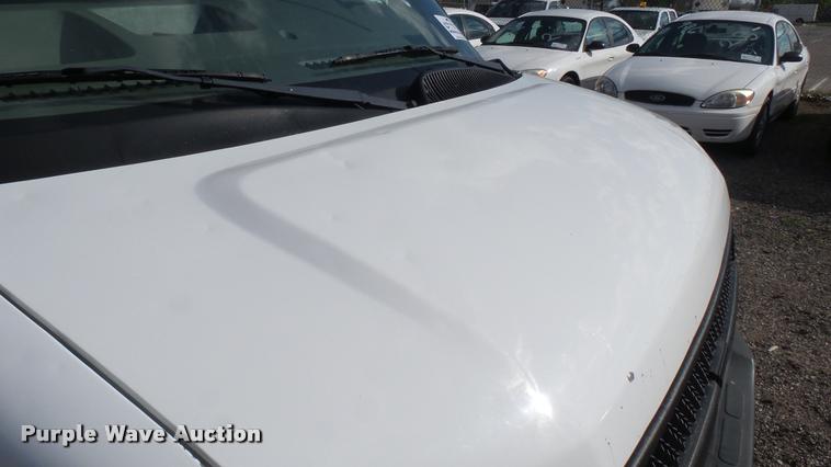 image for item L2474 2008 Chevrolet Express 2500 Cargo van