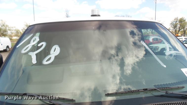 image for item L2474 2008 Chevrolet Express 2500 Cargo van