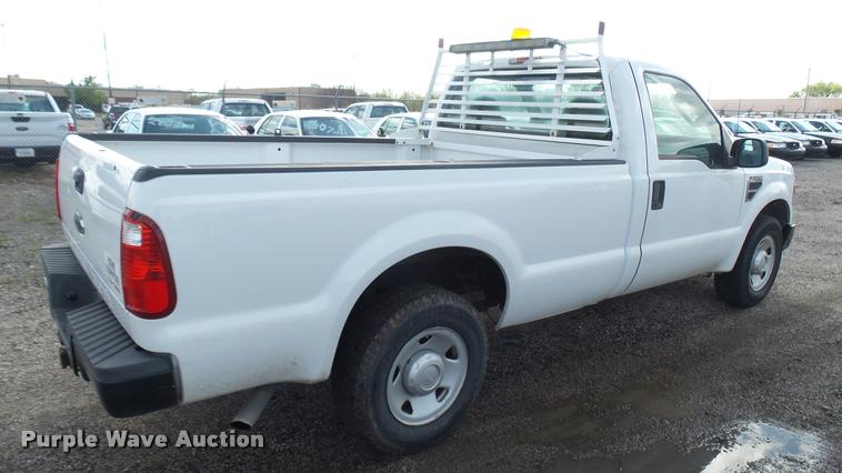 image for item L2475 2008 Ford F250 Super Duty XL pickup truck
