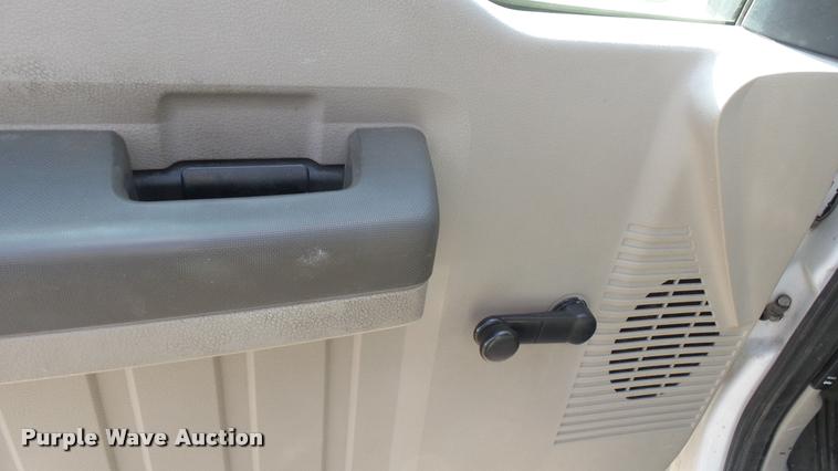 image for item L2475 2008 Ford F250 Super Duty XL pickup truck
