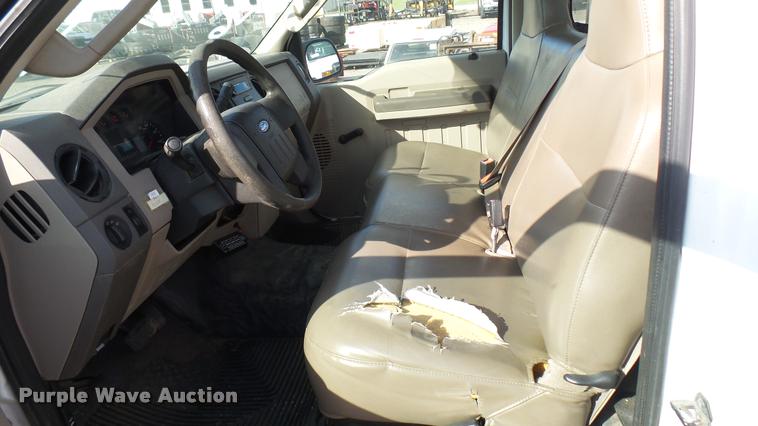 image for item L2475 2008 Ford F250 Super Duty XL pickup truck