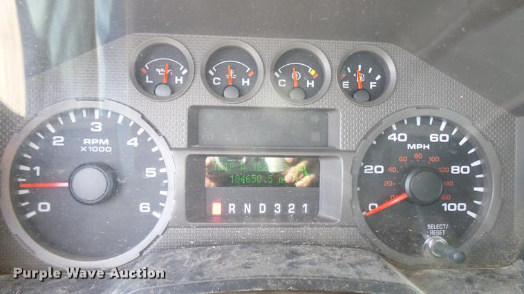 image for item L2475 2008 Ford F250 Super Duty XL pickup truck