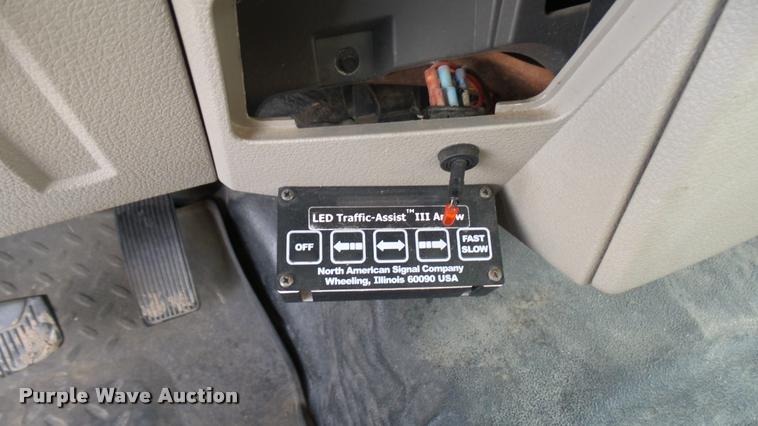 image for item L2475 2008 Ford F250 Super Duty XL pickup truck