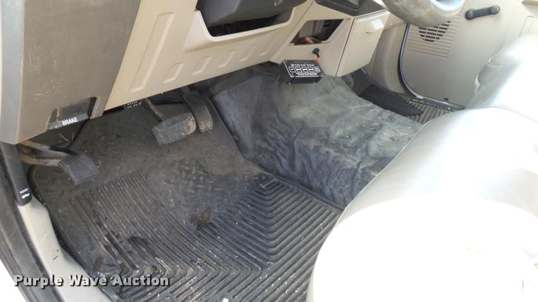 image for item L2475 2008 Ford F250 Super Duty XL pickup truck