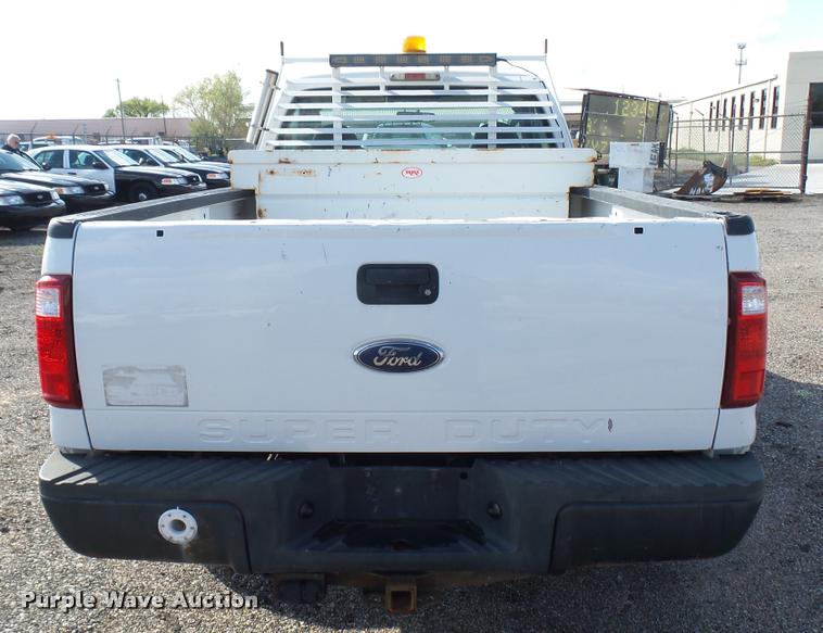 image for item L2476 2008 Ford F250 Super Duty XL pickup truck