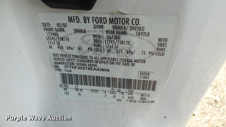 image for item L2476 2008 Ford F250 Super Duty XL pickup truck