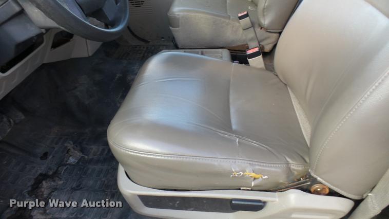 image for item L2476 2008 Ford F250 Super Duty XL pickup truck