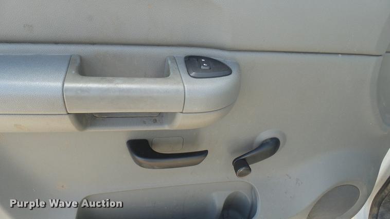 image for item L2477 2007 Chevrolet Silverado 2500HD Crew Cab pickup truck