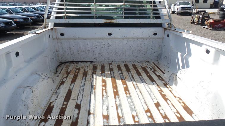 image for item L2477 2007 Chevrolet Silverado 2500HD Crew Cab pickup truck