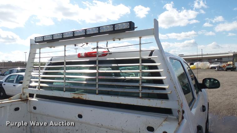 image for item L2477 2007 Chevrolet Silverado 2500HD Crew Cab pickup truck