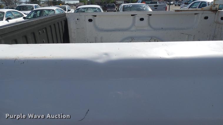 image for item L2477 2007 Chevrolet Silverado 2500HD Crew Cab pickup truck