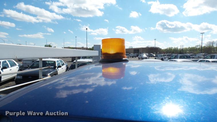 image for item L2478 2003 Chevrolet Silverado 2500HD Ext. Cab pickup truck