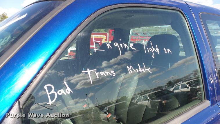 image for item L2478 2003 Chevrolet Silverado 2500HD Ext. Cab pickup truck