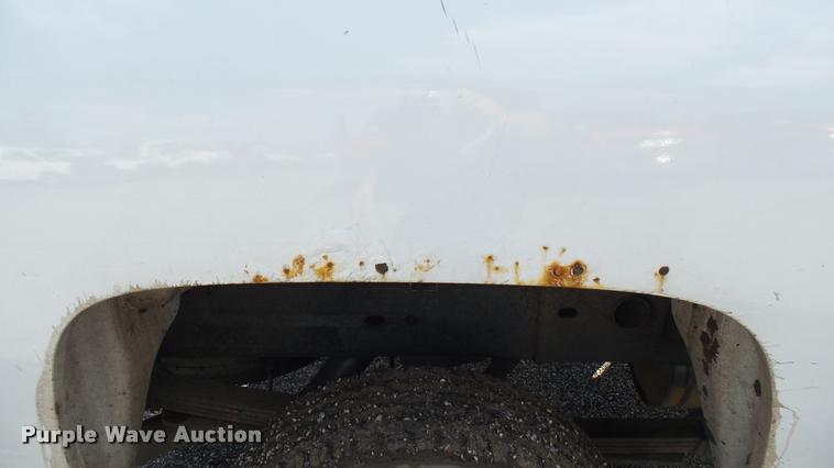 image for item L2479 2007 Chevrolet Silverado 2500HD Crew Cab pickup truck