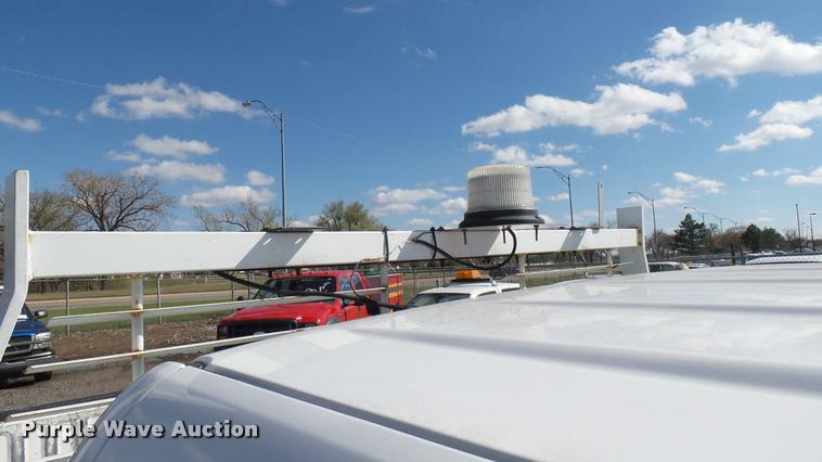 image for item L2479 2007 Chevrolet Silverado 2500HD Crew Cab pickup truck