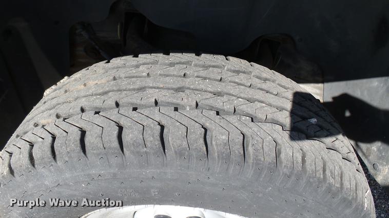 image for item L2479 2007 Chevrolet Silverado 2500HD Crew Cab pickup truck