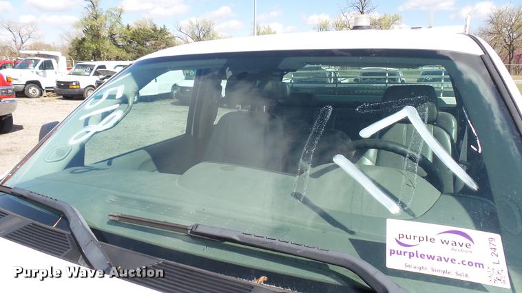 image for item L2479 2007 Chevrolet Silverado 2500HD Crew Cab pickup truck