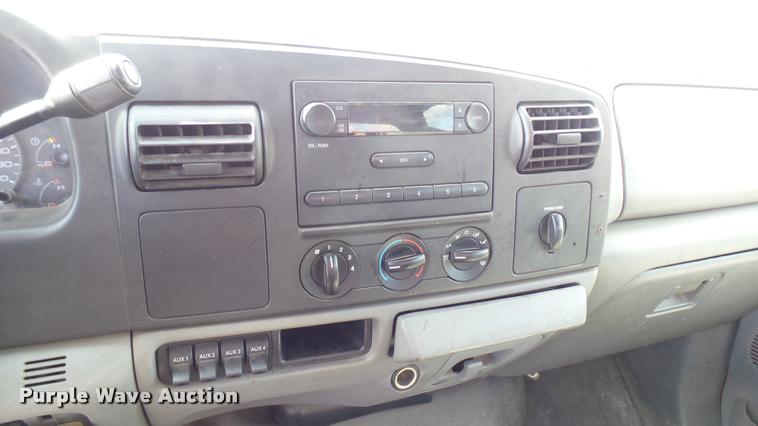 image for item L2480 2007 Ford F550 Super Duty XL utility truck
