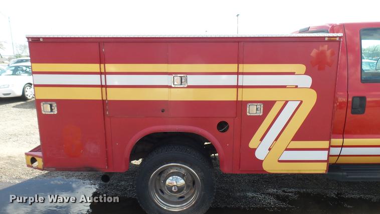 image for item L2480 2007 Ford F550 Super Duty XL utility truck