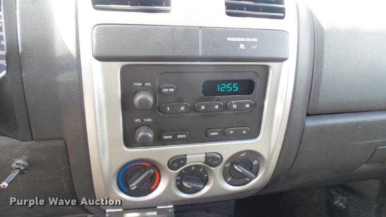 image for item L2481 2008 Chevrolet Colorado Crew Cab pickup truck