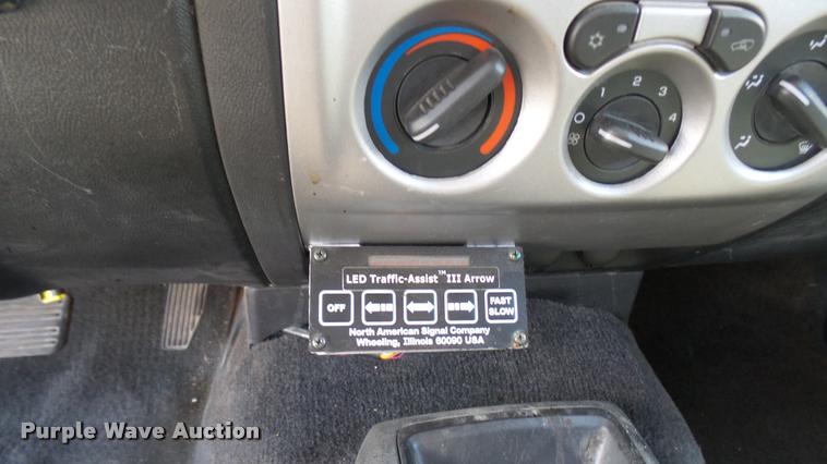 image for item L2481 2008 Chevrolet Colorado Crew Cab pickup truck