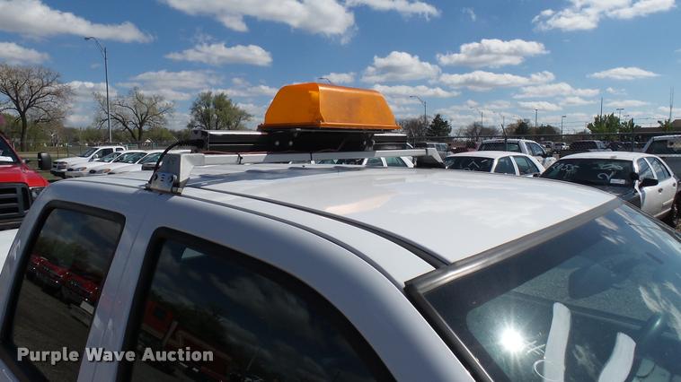 image for item L2481 2008 Chevrolet Colorado Crew Cab pickup truck