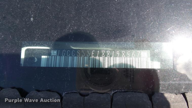 image for item L2481 2008 Chevrolet Colorado Crew Cab pickup truck