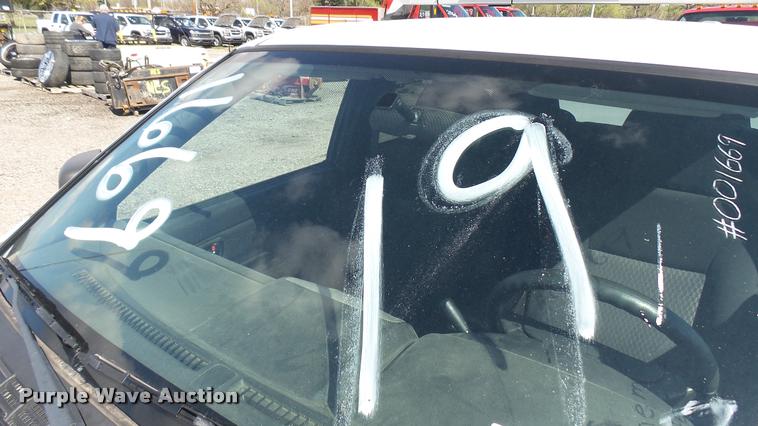 image for item L2481 2008 Chevrolet Colorado Crew Cab pickup truck