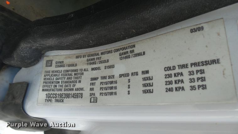 image for item L2482 2009 Chevrolet Colorado Ext. Cab pickup truck