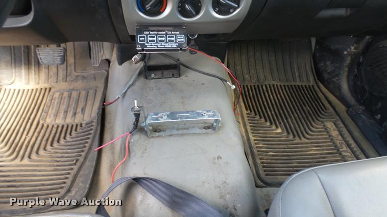 image for item L2482 2009 Chevrolet Colorado Ext. Cab pickup truck