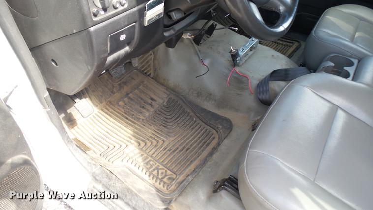 image for item L2482 2009 Chevrolet Colorado Ext. Cab pickup truck