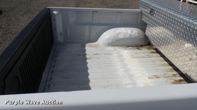 image for item L2482 2009 Chevrolet Colorado Ext. Cab pickup truck