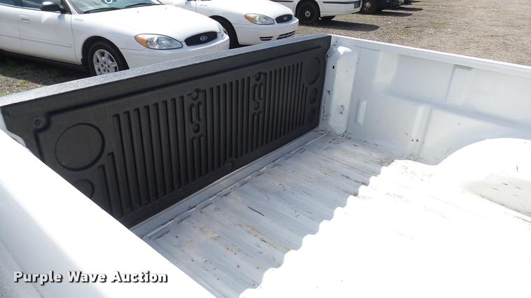 image for item L2482 2009 Chevrolet Colorado Ext. Cab pickup truck