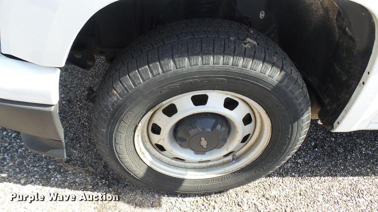 image for item L2482 2009 Chevrolet Colorado Ext. Cab pickup truck