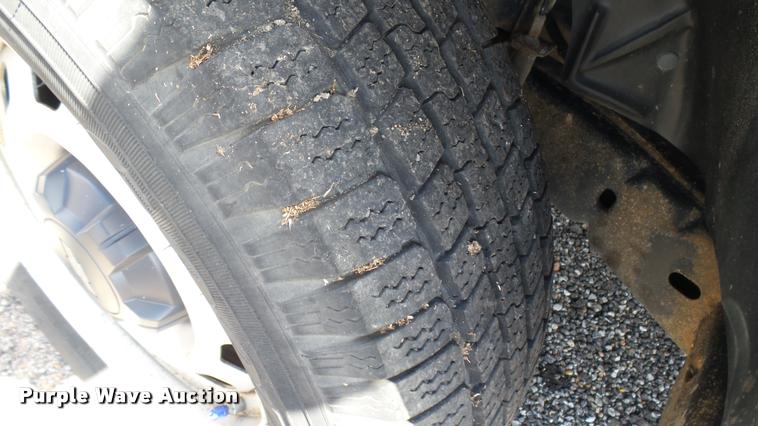 image for item L2482 2009 Chevrolet Colorado Ext. Cab pickup truck