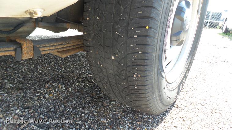 image for item L2482 2009 Chevrolet Colorado Ext. Cab pickup truck