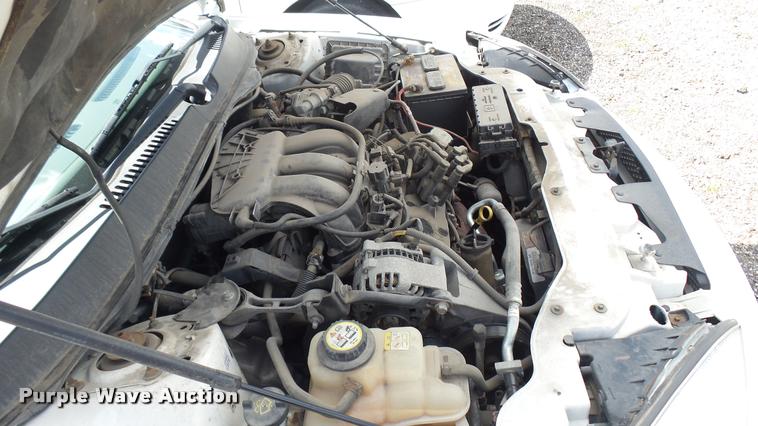 image for item L2483 2006 Ford Taurus SE