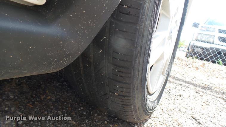 image for item L2483 2006 Ford Taurus SE