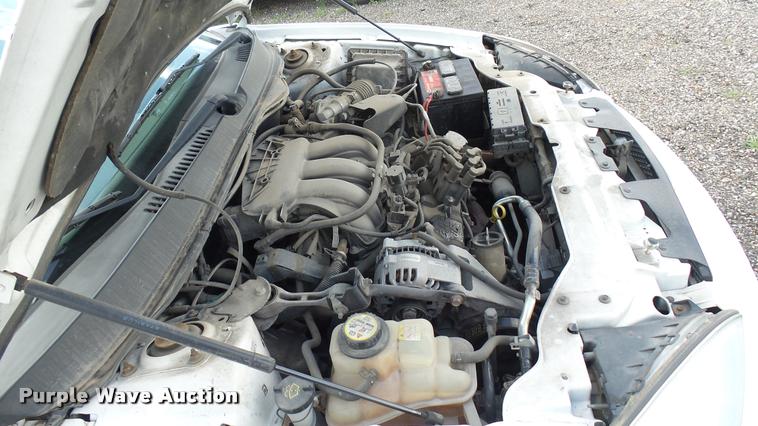 image for item L2484 2006 Ford Taurus SE