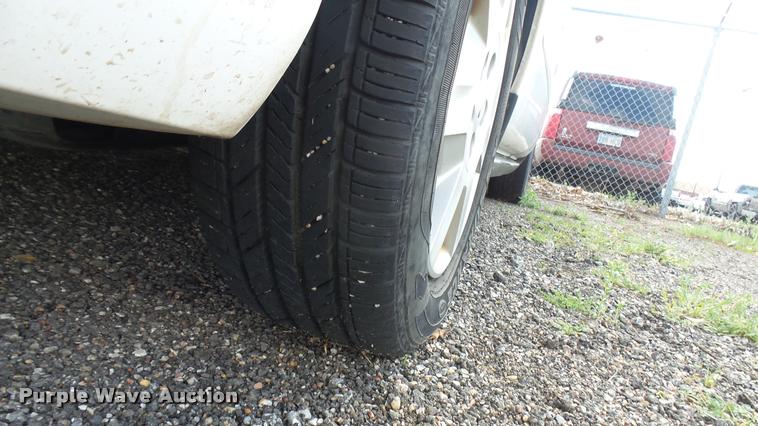 image for item L2484 2006 Ford Taurus SE