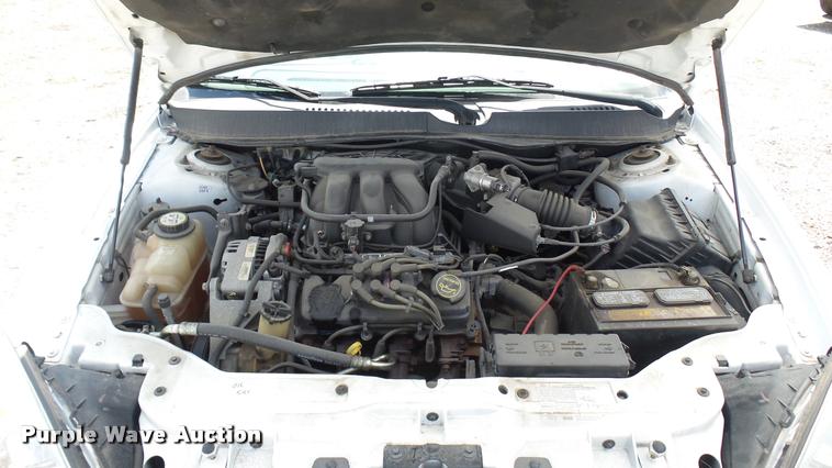 image for item L2485 2006 Ford Taurus SE