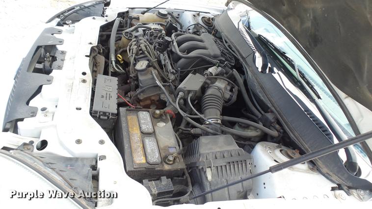 image for item L2485 2006 Ford Taurus SE