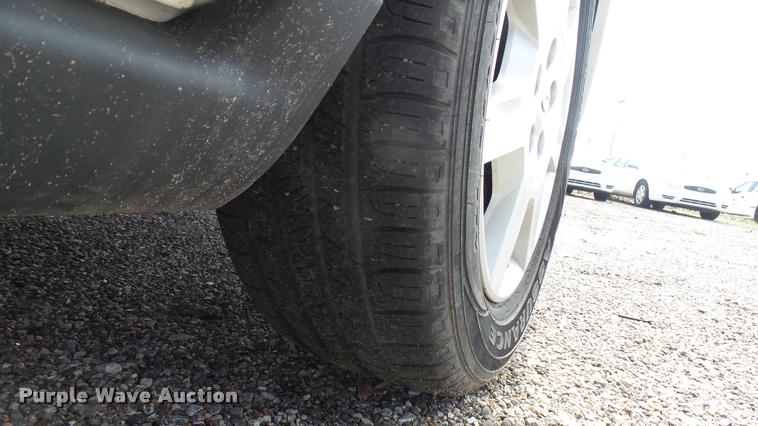 image for item L2485 2006 Ford Taurus SE