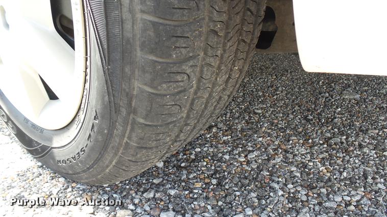 image for item L2485 2006 Ford Taurus SE