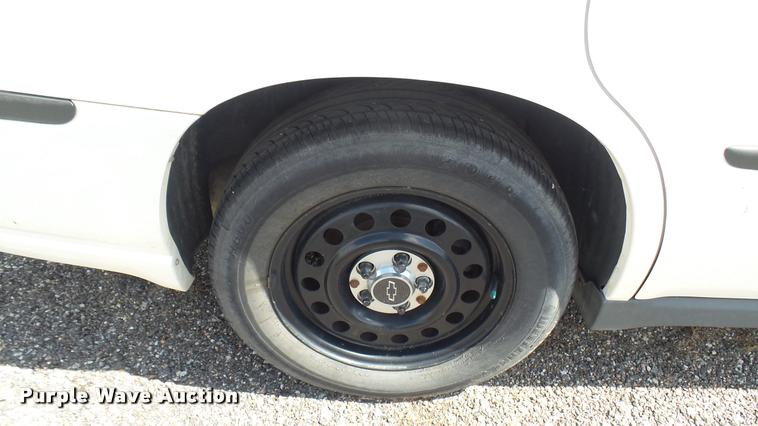image for item L2486 2005 Chevrolet Impala