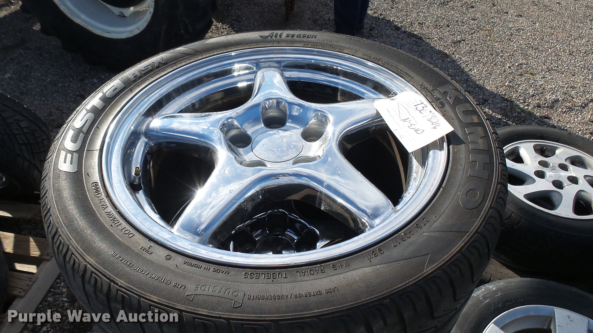 (4) tires and wheels in Wichita, KS Item L2432 sold Purple Wave