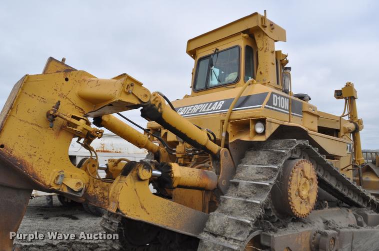 image for item DC6498 1993 Caterpillar D10N dozer