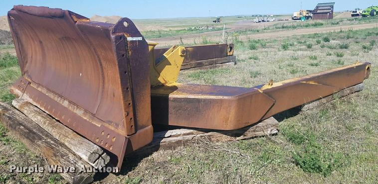 image for item DC6498 1993 Caterpillar D10N dozer