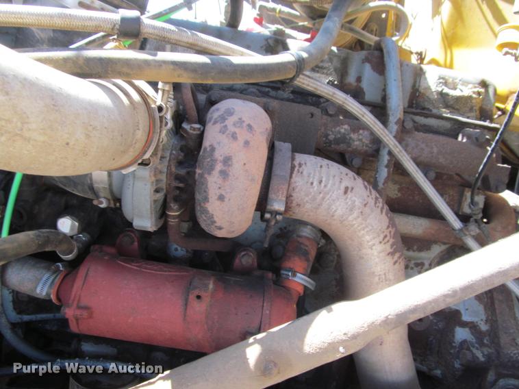 image for item J2532 1990 Ford L8000 dump truck