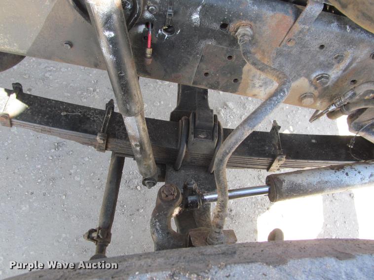 image for item J2532 1990 Ford L8000 dump truck